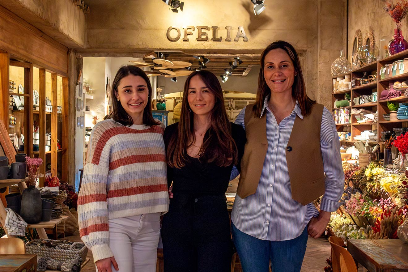 Un bonito encuentro en la cafetería Ofelia Castellón.